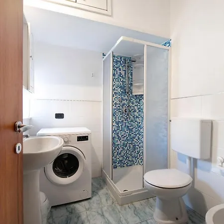 Apartment Bilocale Cilea Con Balcone Varazze